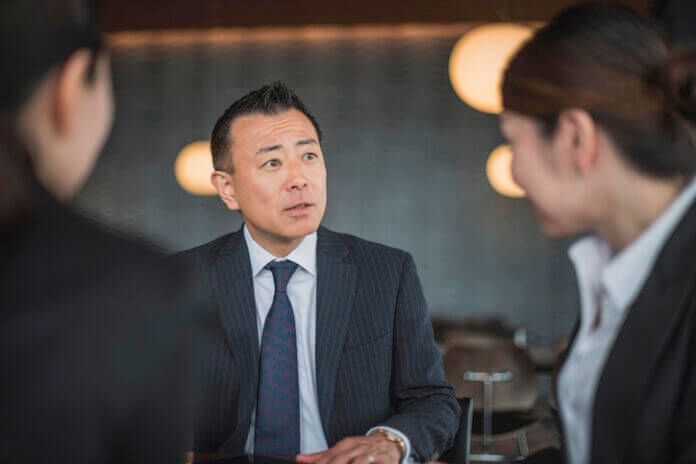 「おじさん化しやすい男性」の特徴5つとかっこいいおじさんの目指し方