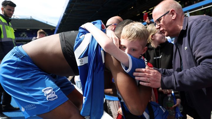 三好康児のバーミンガムと中山雄太のハダーズフィールド、無念の3部降格決定…ファンは謝罪要求