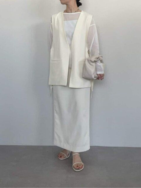 初夏の淡色コーデ