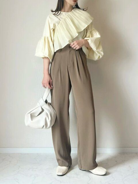 初夏の淡色コーデ