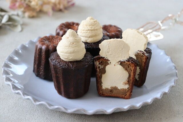 コーヒーカヌレ レシピ コーヒークリームを絞る