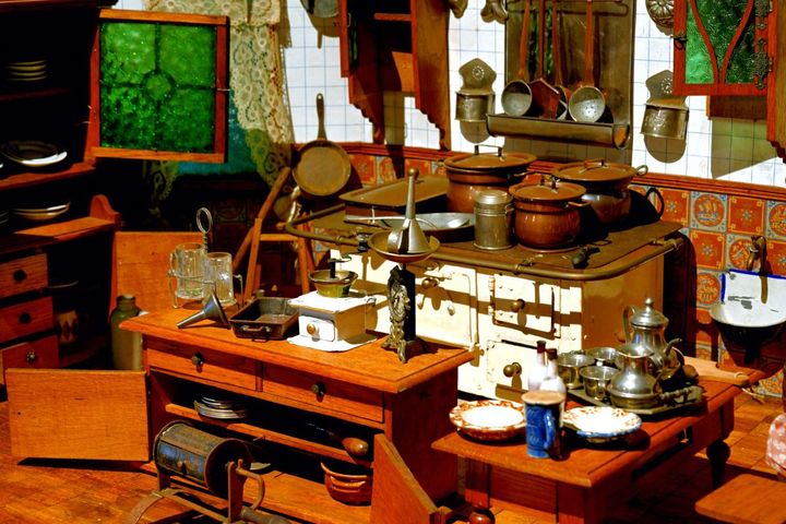 『デモイン・バンガロー』のキッチン（モッツ・コレクション）