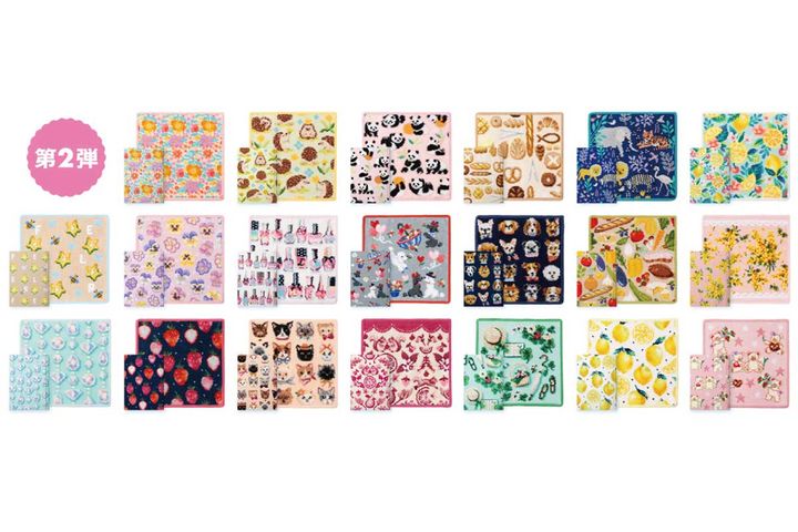 泣ける物語とハンカチ、ブックカバーのセットは全20種類