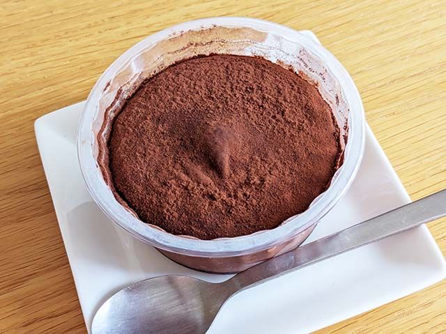 業務スーパー「チョコレートトリュフ」が解凍された様子