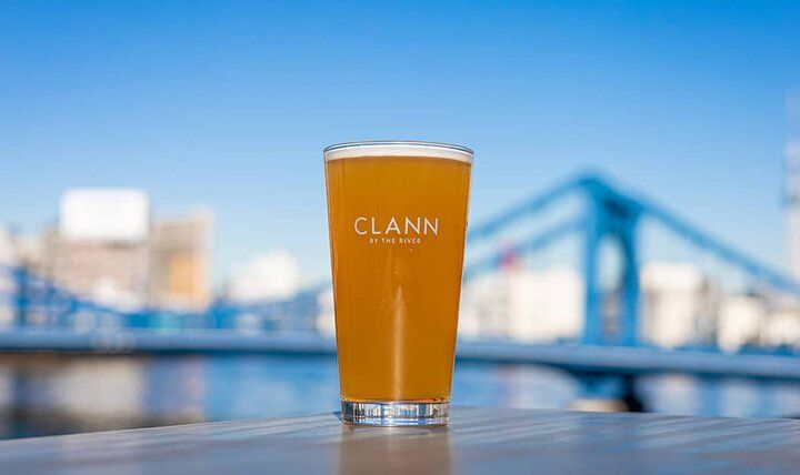 隅田川沿いのテラスで食事やクラフトビールが楽しめる清澄白河「CLANN BY THE RIVER」