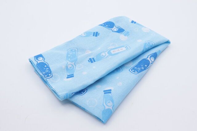 ダイソーのてぬぐい（ラムネ）