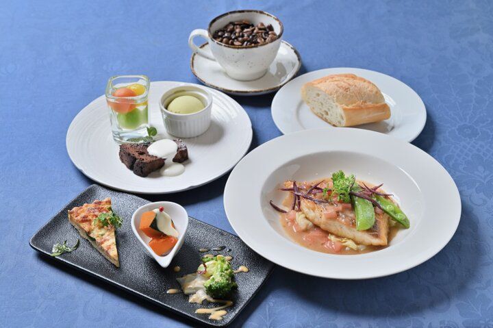 広島駅近くのリバーサイドカフェ「FLEX Cafe Chatty」で爽やかなランチタイム♪