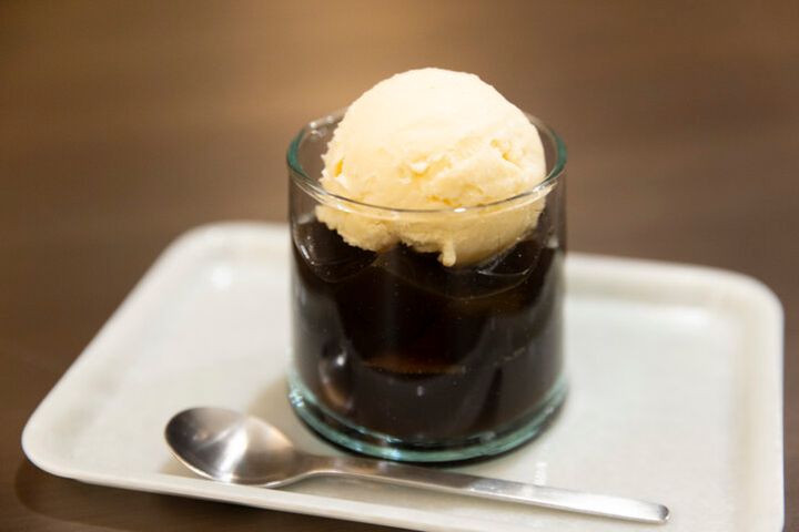 人気洋菓子店が東京へ！「ミッシェルバッハ 日本橋」の本格スイーツとコーヒーで寛ぐ至福の時間