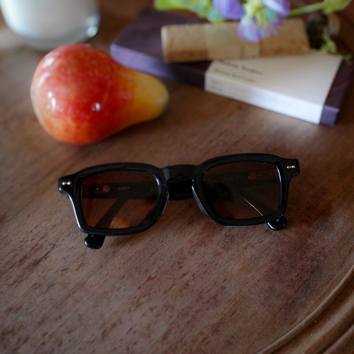 〈PETER AND MAY〉のサングラス