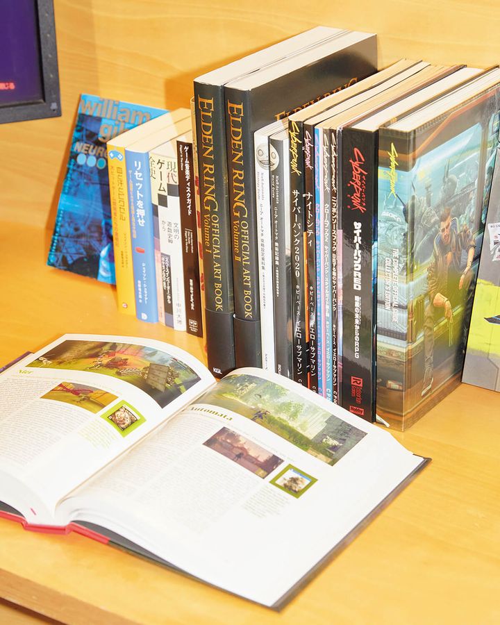 ゲームビジュアルブック『A GUIDE TO JAPANESE ROLE‒PLAYING GAMES』.jpg
