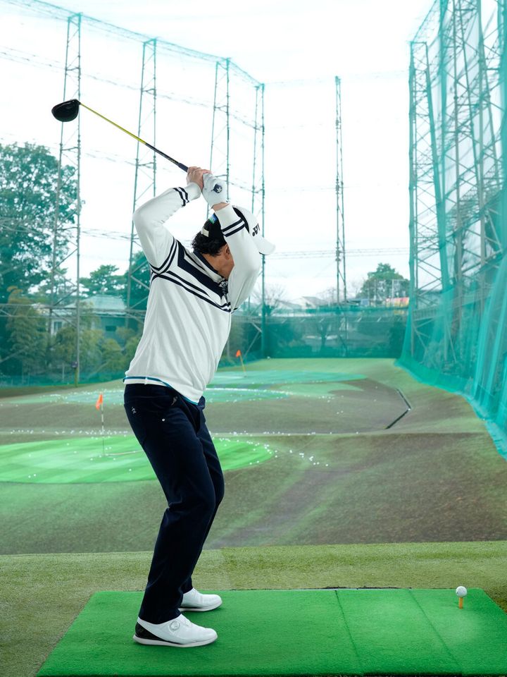 スコアメイクの大敵！ 「スライス」はボールから遠い位置に両手を上げれば直る！