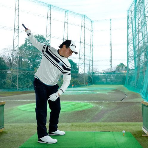 スコアメイクの大敵！ 「スライス」はボールから遠い位置に両手を上げれば直る！