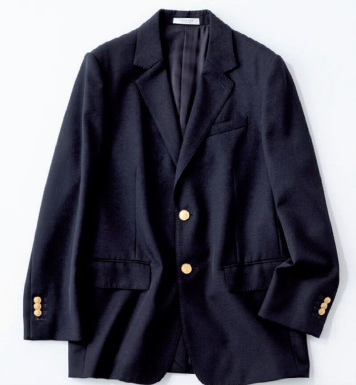 マカフィーの金ボタンジャケット