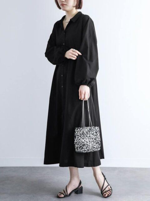 2024春夏の黒ワンピースコーデ