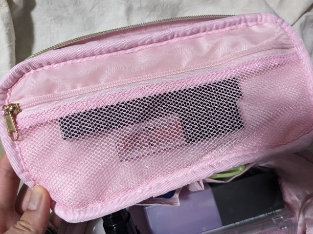 メッシュポケット