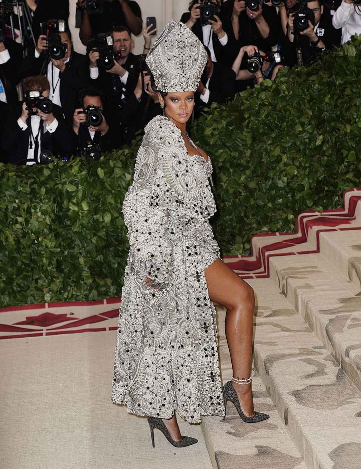 画像: 2018年のメットガラでのリアーナ。