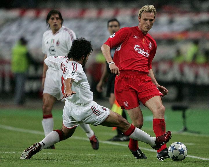 アジアCL決勝に挑む横浜F・マリノスのキューウェル監督！出場した2005年のCL決勝、チームメイトはこんな11名だった