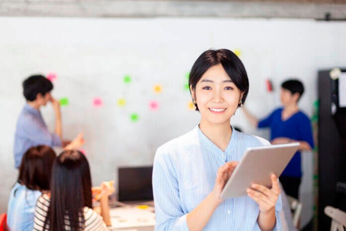 40代でモテまくる女性の共通点8つ