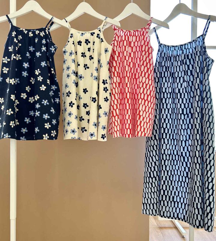 画像: 【ユニクロ×マリメッコ】GIRLS キャミソールワンピース各¥2,290 www.uniqlo.com