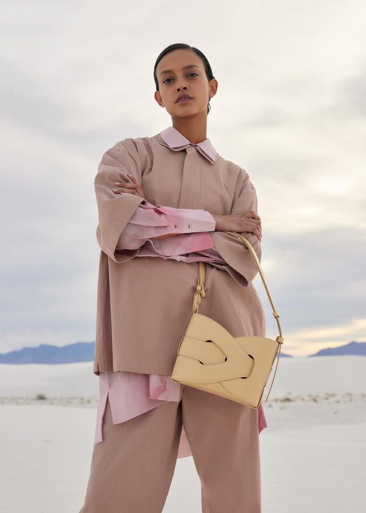 画像1: Nodde ￥75,000／Polène jp.polene-paris.com