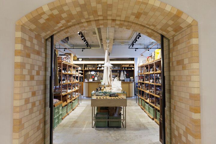 すてきなキッチン雑貨やテーブルウェア約2000点が揃う。富ヶ谷「ロストアンドファウンドトウキョウストア」