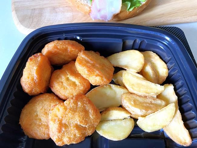 ロピア モンスターバーガー ナゲット ポテト