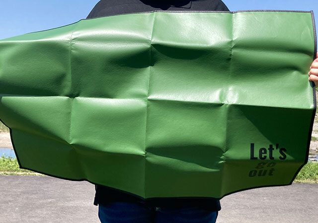 セリアのアルミ付保冷シート