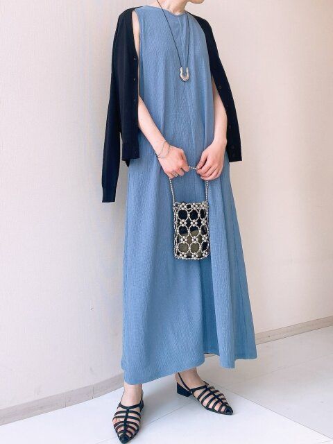 2024春夏ブルーの最旬コーデ