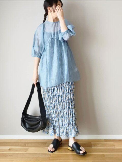 2024春夏ブルーの最旬コーデ