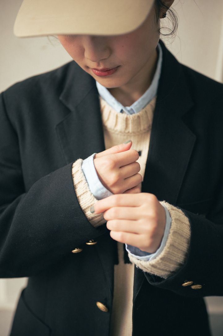 ジャケットとブラックデニムで上品なカジュアルスタイルに【FUDGE FRIEND おしゃれさんの毎日コーディネート vol.368｜大島花菜】