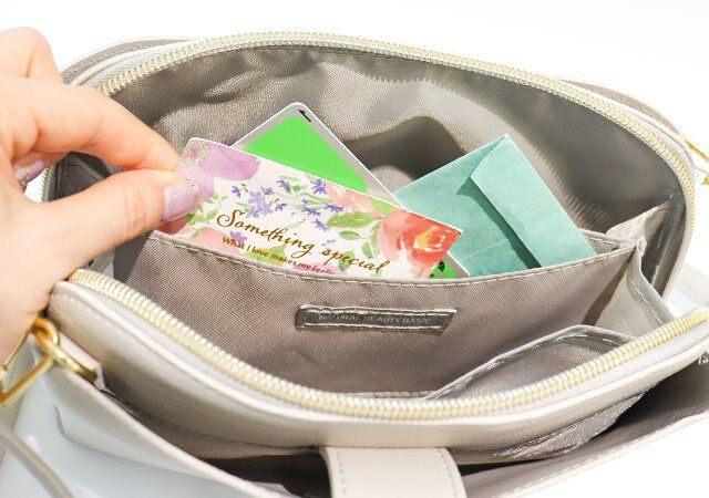 宝島社の付録のNATURAL BEAUTY BASIC ターンロック3層ショルダーバッグBOOK