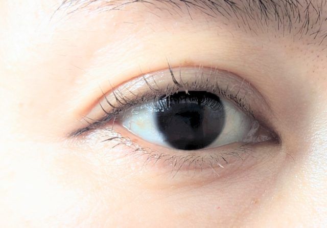 アイライナーとマスカラは組み合わせ