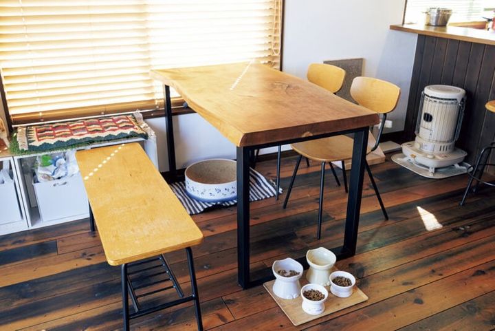 DIYしたダイニングテーブル