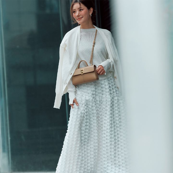 オールホワイトコーデ、ツインニット、ウィム ガゼット