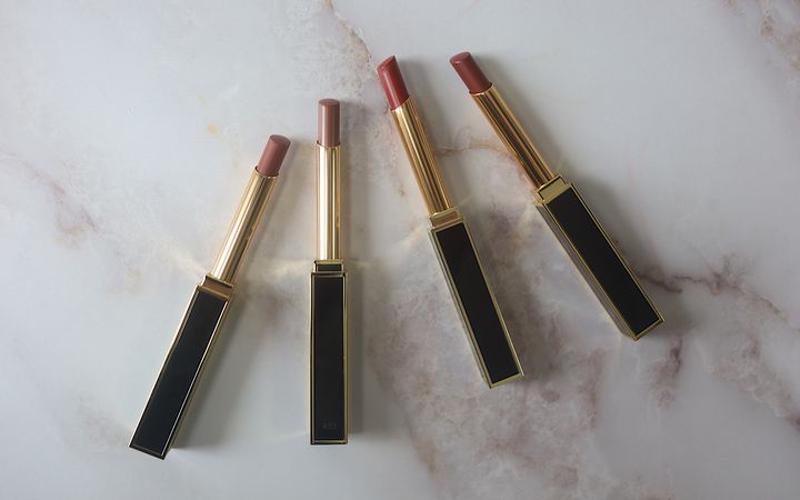 トムフォード ビューティの「スリム リップ カラー シャイン」を全色スウォッチ！イエベ、ブルベ別のおすすめも紹介