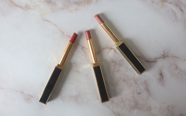 トムフォード ビューティの「スリム リップ カラー シャイン」を全色スウォッチ！イエベ、ブルベ別のおすすめも紹介