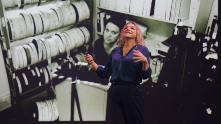 ニナ・メンケス