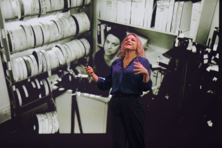 ニナ・メンケス