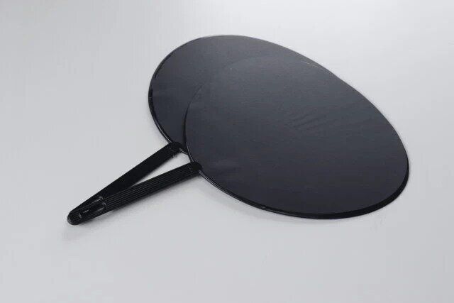 ダイソーのコンサート用うちわ（ブラック、2個）