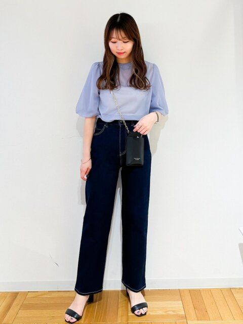 春夏のシアートップスコーデ