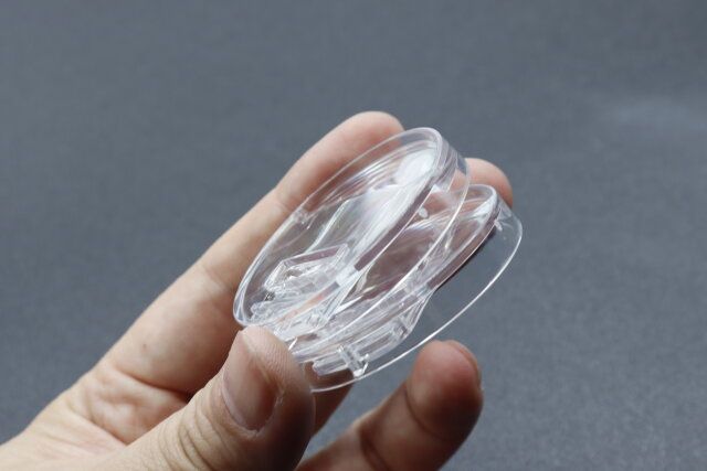 セリアのマイコレ ぬいぐるみスタンド 2Pは持ち運びやすい