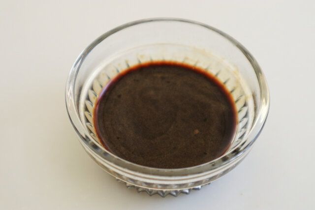 カフェモカクッキー レシピ インスタントコーヒーをお湯で溶いて牛乳と合わせる