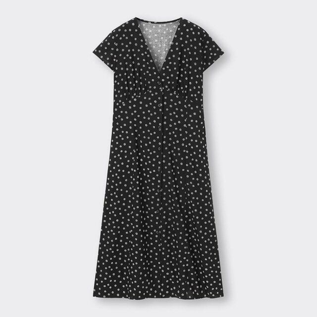 2024年春夏のGUレディース黒ワンピース