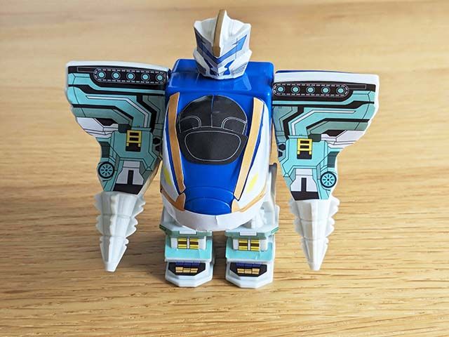 ハッピーセット®「シンカリオン チェンジ ザ ワール」の「シンカリオン E7かがやきドリルフォーム」