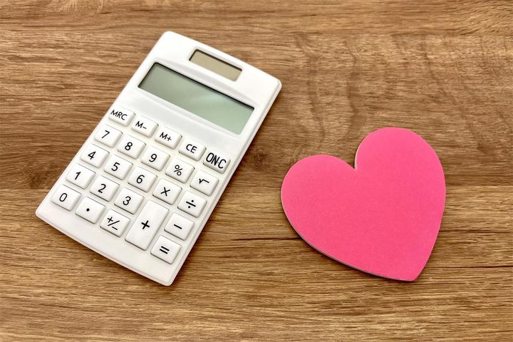 ガチ勢が推しに使う金額