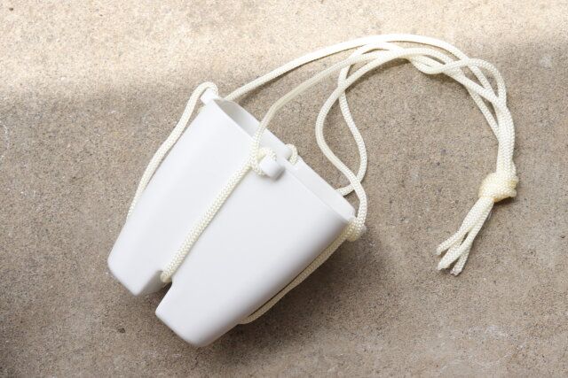 ダイソーの100円のお洒落な園芸用吊り下げポット