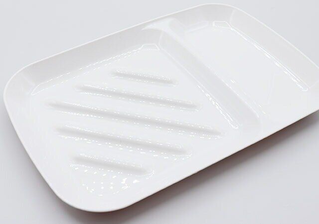 セリアの食パン皿