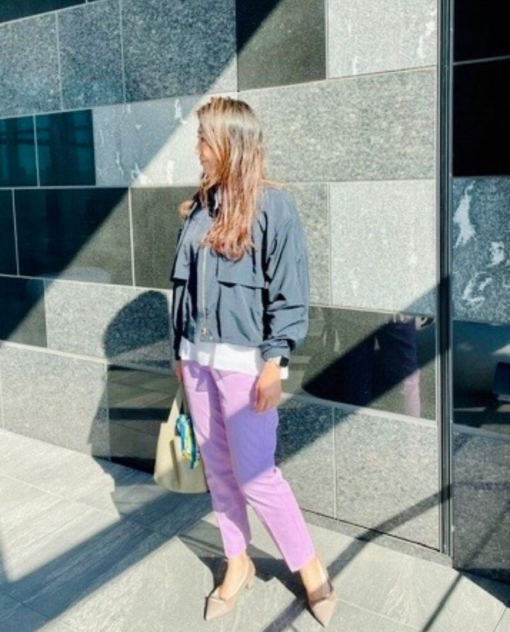 アンフィ―ロの機能ブルゾンのコーデ かがやき隊の角藤千種さん