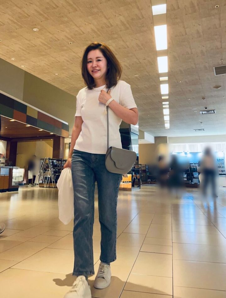 かがやき隊 大西千賀子さんのプチプラ服 ザラのバックシームTシャツ