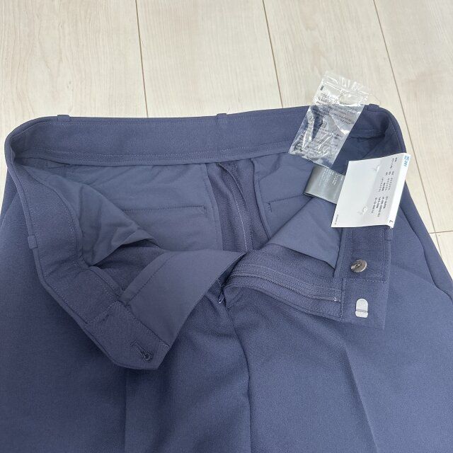 ユニクロ感動スリムパンツのウエスト部分